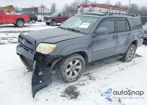 2007 Toyota 4Runner Limited V6 z USA, uszkodzony, nr VIN JTEBU17R278084157